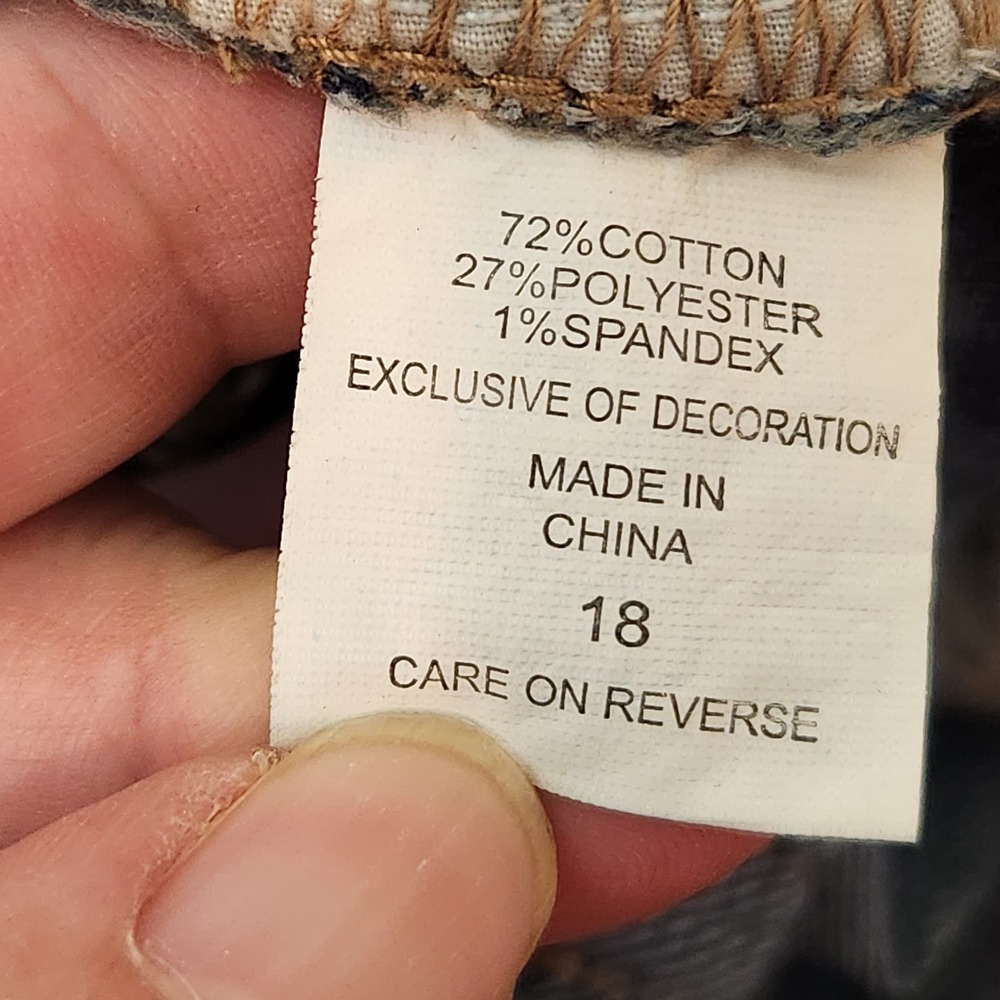 NWT New York & Co Dark Wash Low Rise Crop Straight Cuffed Capri Jeans Women 18 - Picture 8 of 9